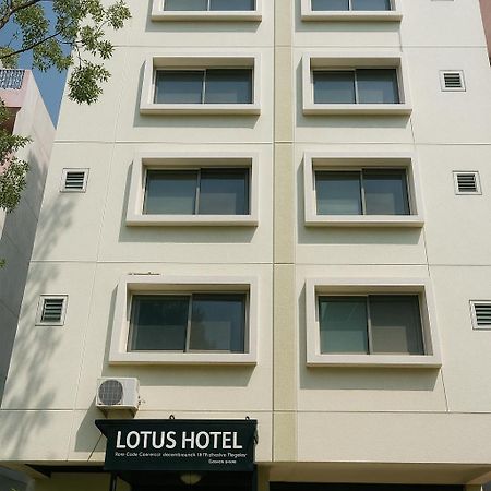 Lotus Korean Hotel Bangalore Esterno foto